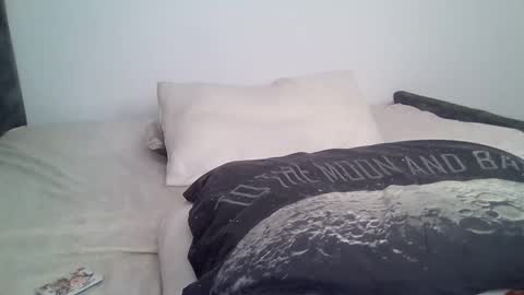 hunny online show from 12/03/25, 05:00