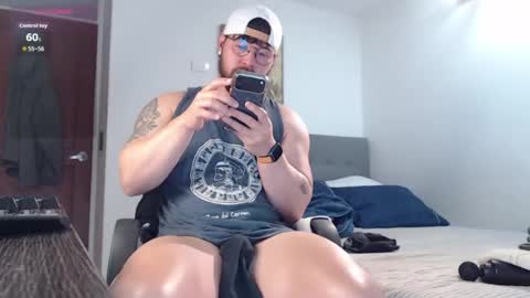 Snapshot of hunter_of_mn chatting on 06/18/26, 11:25 online show from 06/18/26, 11:25