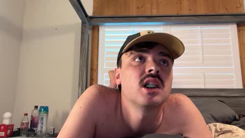 Snapshot of hunterbentleyy chatting on 09/25/25, 09:07 Hunter online show from 09/25/25, 09:07