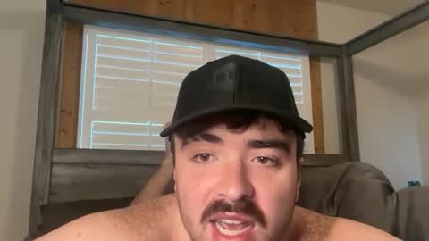 Snapshot of hunterbentleyy chatting on 10/21/25, 09:48 Hunter online show from 10/21/25, 09:48