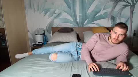 Hunter Bridges online show from 11/22/25, 05:39