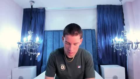 hunterheat_ online show from 11/08/25, 12:16