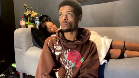 Snapshot of huntersplayground chatting on 12/15/25, 02:43 NEW 2 THIS LETS HAVE SOME FUN online show from 12/15/25, 02:43