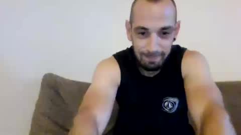 Snapshot of huntersthompson87 chatting on 07/06/26, 04:53 huntersthompson87 online show from 07/06/26, 04:53