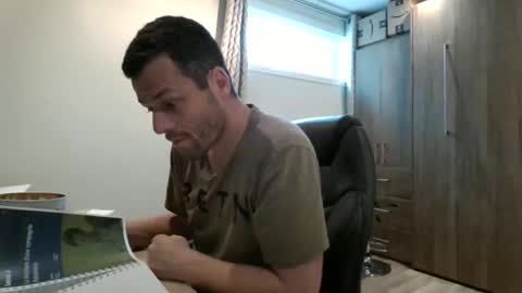 hurley7890 online show from 11/29/25, 06:44