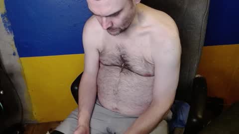 Huskyguy online show from 12/30/24, 05:04