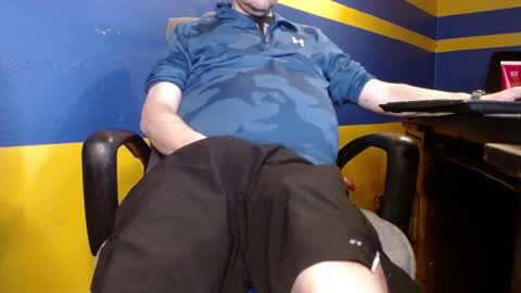 Huskyguy online show from 01/20/25, 04:54