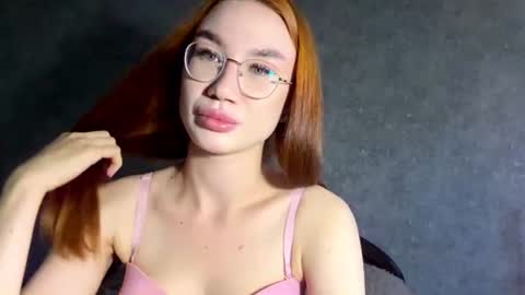 Mari online show from 08/10/26, 07:01