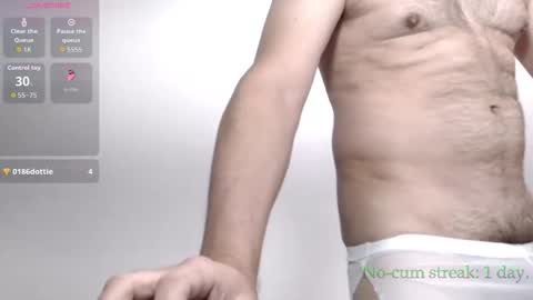 Snapshot of hxmister chatting on 02/06/26, 06:33 Andrew online show from 02/06/26, 06:33