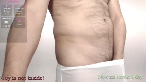 Snapshot of hxmister chatting on 02/12/26, 07:09 Andrew online show from 02/12/26, 07:09