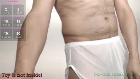 Snapshot of hxmister chatting on 02/15/26, 06:54 Andrew online show from 02/15/26, 06:54