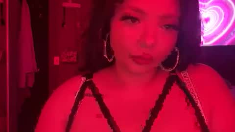 Snapshot of hxnnyyb chatting on 02/15/26, 05:59 Bex online show from 02/15/26, 05:59