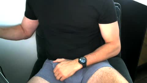 Snapshot of hydroblue77 chatting on 07/04/26, 02:34 hydroblue77 online show from 07/04/26, 02:34