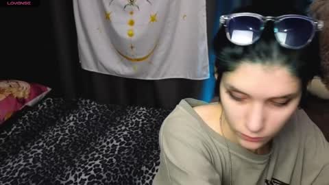 Snapshot of hyeon_jin chatting on 01/12/25, 08:25 Hyeon Jin online show from 01/12/25, 08:25