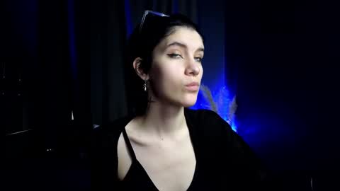 Snapshot of hyeon_jin chatting on 03/04/25, 02:10 Hyeon Jin online show from 03/04/25, 02:10