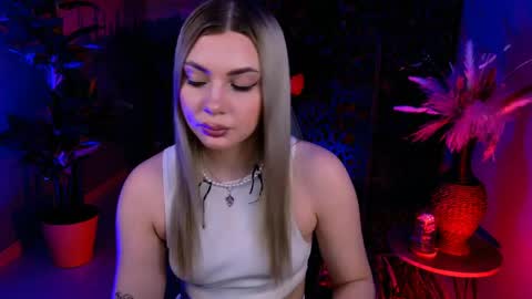 hyileyclark online show from 06/09/26, 05:08