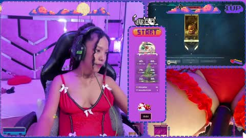 Snapshot of hyliebloom chatting on 12/24/24, 04:30 Ashley online show from 12/24/24, 04:30