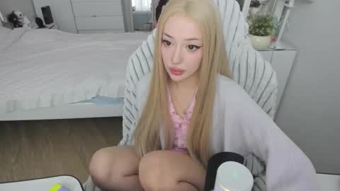 maru online show from 12/04/25, 08:23