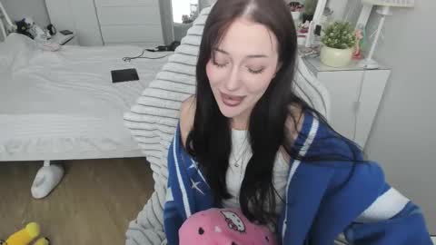 maru online show from 12/18/25, 07:14