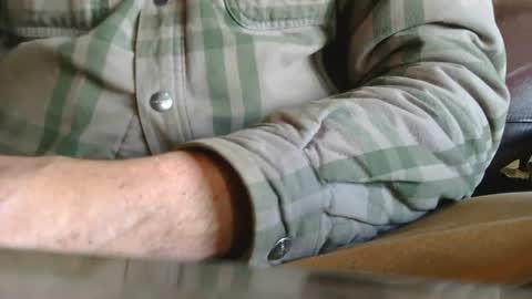 Snapshot of hypatia007_has_issues chatting on 01/12/26, 07:30 hypatia007_has_issues online show from 01/12/26, 07:30