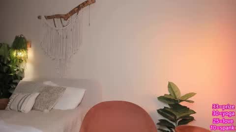 Snapshot of hypnoootic chatting on 03/15/26, 12:38 Jenny online show from 03/15/26, 12:38