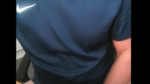 Snapshot of hypnoslutger chatting on 11/02/25, 02:41 hypnoslut online show from 11/02/25, 02:41