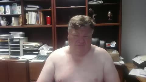 Snapshot of hypnotizing4u chatting on 09/12/25, 11:48 hypnotizing4u online show from 09/12/25, 11:48