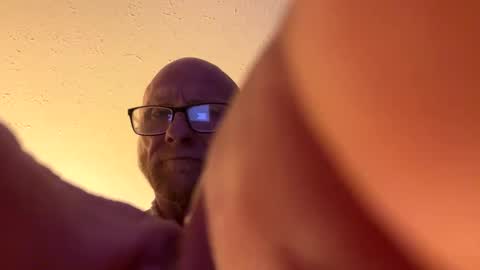 i1nt2fuk online show from 09/15/25, 08:14