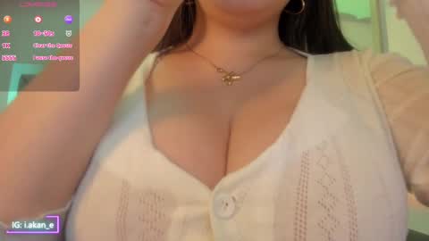 Snapshot of i_akane chatting on 09/15/25, 01:22 Akane online show from 09/15/25, 01:22