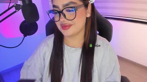 Snapshot of i_am_ari chatting on 02/21/26, 02:12 Ari online show from 02/21/26, 02:12