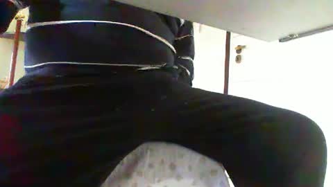 Snapshot of i_am_curious_ chatting on 04/20/26, 03:37 i_am_curious_ online show from 04/20/26, 03:37