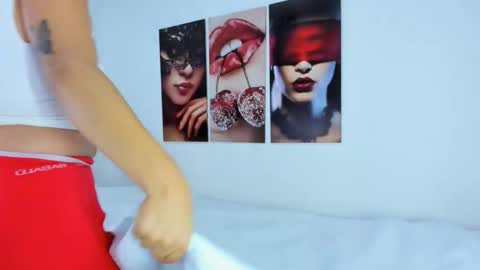 The Dolls online show from 12/01/25, 08:03