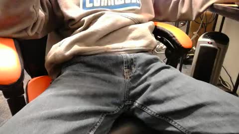 Snapshot of i_am_only_human chatting on 01/22/25, 09:54 lucifer online show from 01/22/25, 09:54