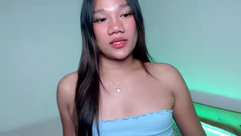 Snapshot of i_amdivine22 chatting on 10/18/25, 04:41 Divine Mercy online show from 10/18/25, 04:41