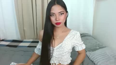 Snapshot of i_dont_bite69 chatting on 05/20/26, 12:22 25tks and HIT ME UP OR GET ONE OF MY SOCIALS online show from 05/20/26, 12:22