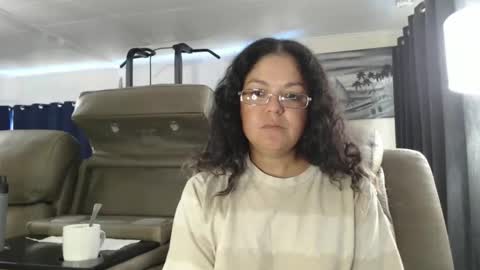 Snapshot of i_fetishize_u chatting on 03/25/26, 03:18 ShortStuff online show from 03/25/26, 03:18
