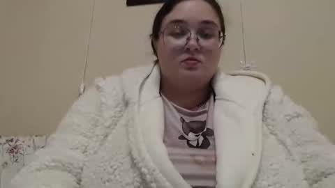 Snapshot of i_fucked_u_yesterday chatting on 09/28/25, 07:30 Dominika online show from 09/28/25, 07:30