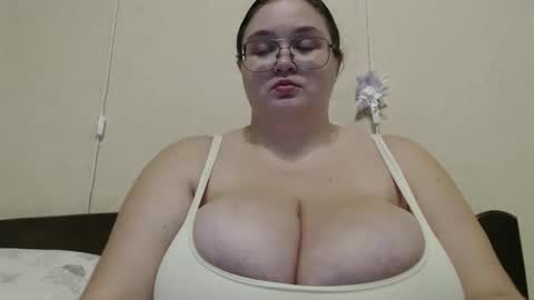 Dominika online show from 11/10/25, 07:02