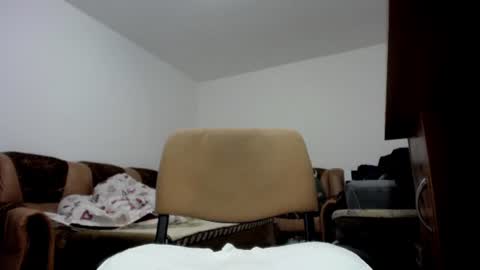 Snapshot of i_like_older_men chatting on 07/13/26, 05:43 i_like_older_men online show from 07/13/26, 05:43