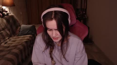 elisabeth online show from 12/18/24, 03:00