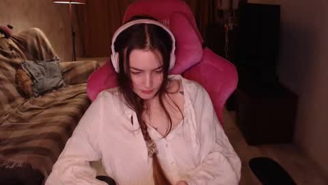 elisabeth online show from 12/20/24, 01:00