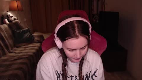 elisabeth online show from 12/25/24, 01:51