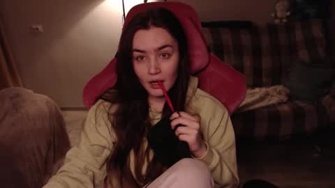 elisabeth online show from 02/07/25, 01:01