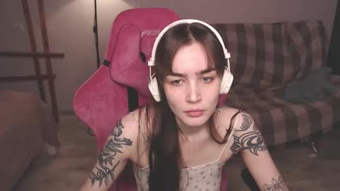 elisabeth online show from 11/13/25, 11:42