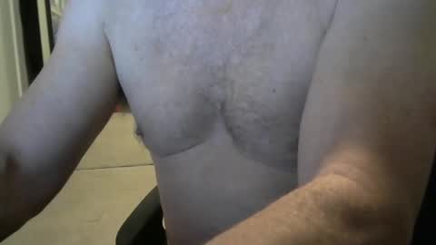 Snapshot of i_was_a_shy_dad chatting on 11/18/25, 01:26 i_was_a_shy_dad online show from 11/18/25, 01:26