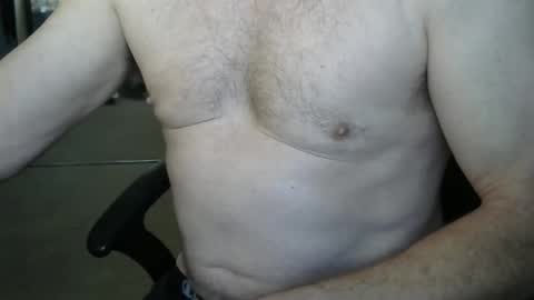 Snapshot of i_was_a_shy_dad chatting on 12/03/25, 09:57 i_was_a_shy_dad online show from 12/03/25, 09:57