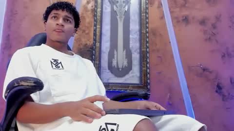 Snapshot of iaan_dalton_ chatting on 11/01/25, 11:56 iaan_dalton_ online show from 11/01/25, 11:56