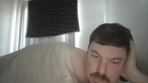 Snapshot of iaguy0587 chatting on 01/13/26, 05:18 iaguy0587 online show from 01/13/26, 05:18