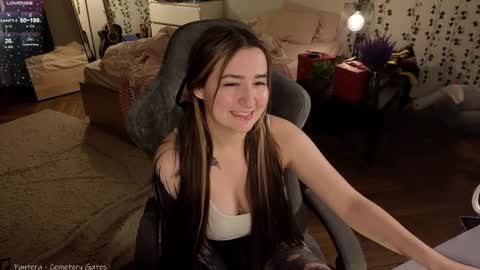 Snapshot of iam_meg chatting on 01/04/25, 03:50 Meg  online show from 01/04/25, 03:50