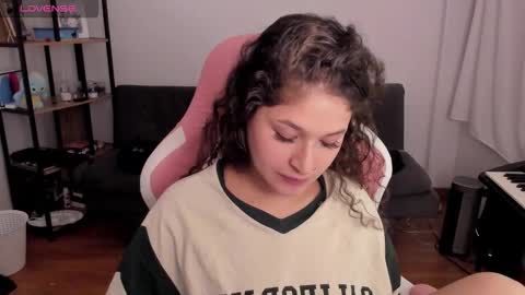 Snapshot of iam_nikki chatting on 12/04/25, 12:20 On instagram Imm NikkiHelp me reach 100 likes online show from 12/04/25, 12:20